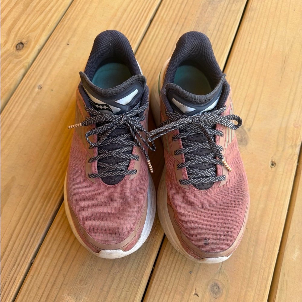 Saucony endorphin shift 3